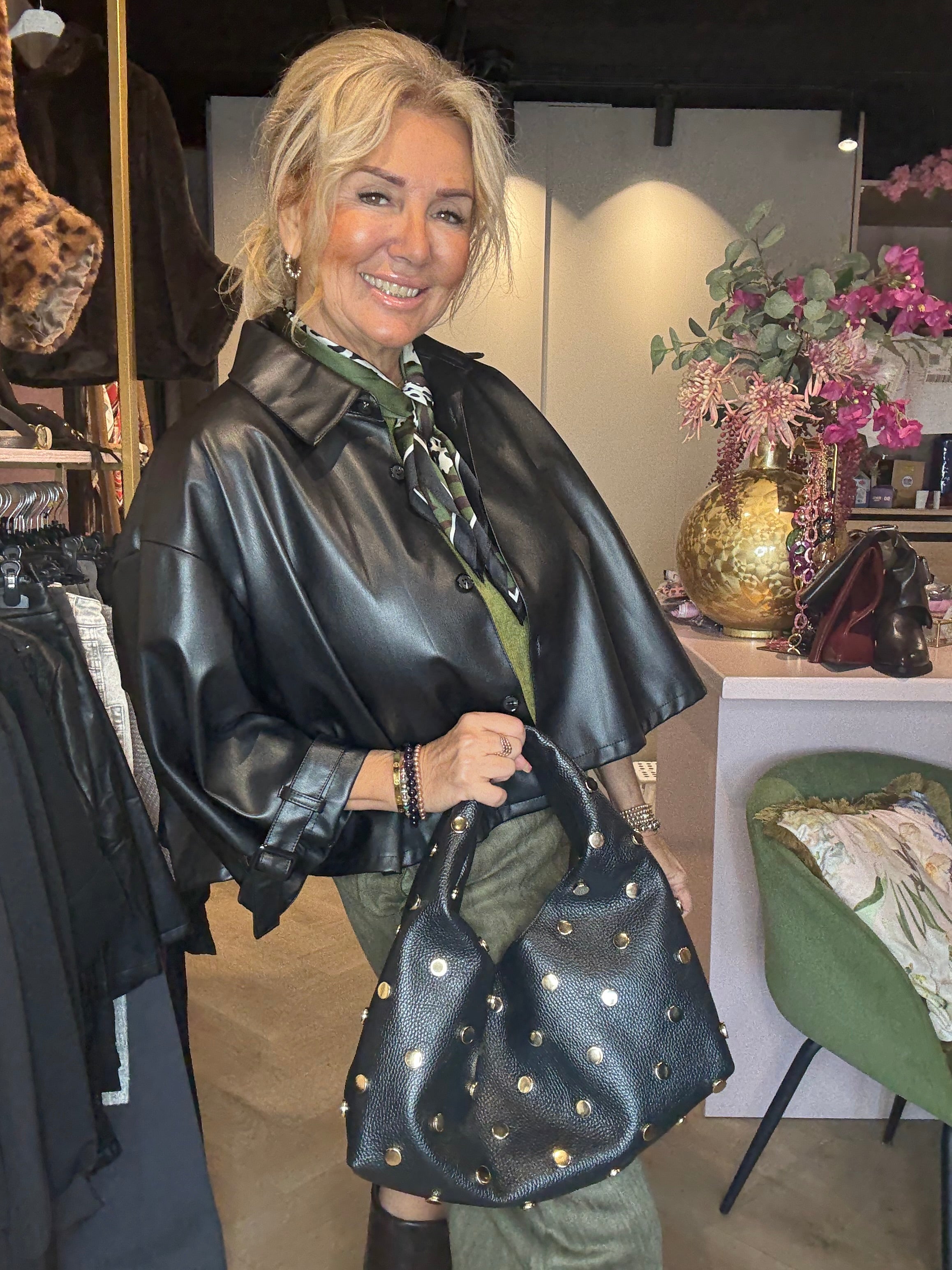 Jasje Puh Leatherlook Zwart